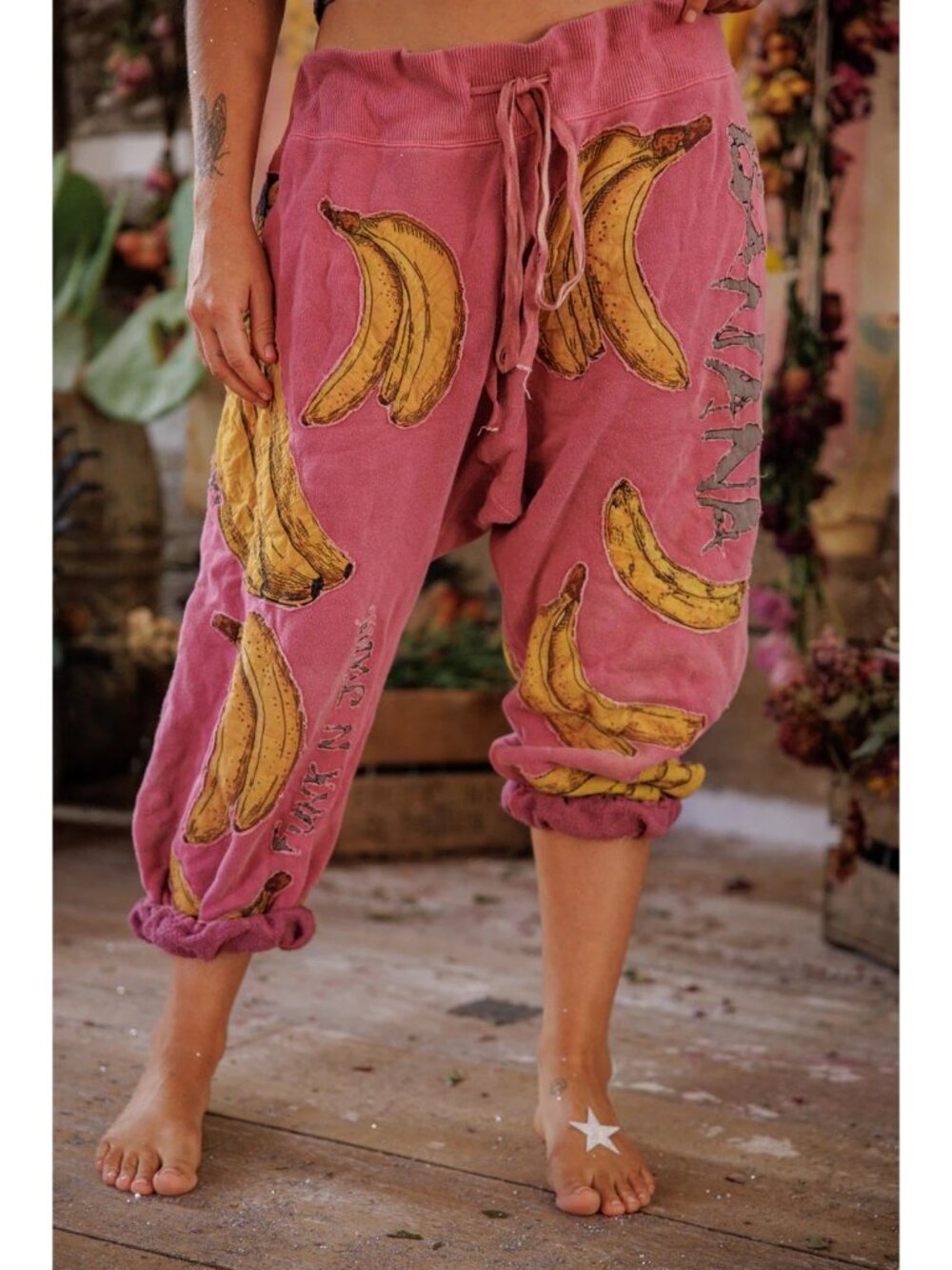 Magnolia Pearl Funk N Junk La Jolla Joggers Appliqué Banana Pink Cotton Fleece